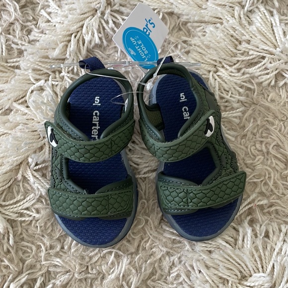 Carters light up Dino sandals size 5 - Picture 3 of 7